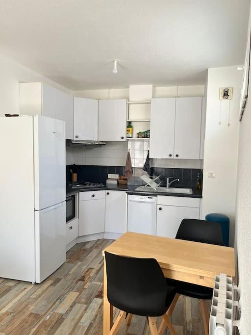 Appartement Centre Annemasse, Direct Tram Geneve Buitenkant foto
